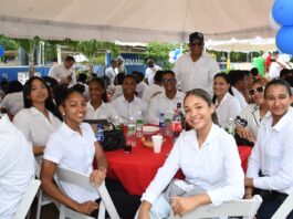 La Armada Dominicana reúne a sus atletas en actividad navideña