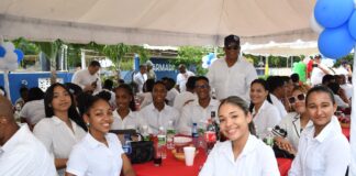 La Armada Dominicana reúne a sus atletas en actividad navideña