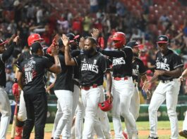 Leones superan a los Toros y mandan en el Round Robin
