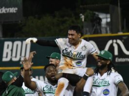Ismael Munguía lidera barrida de Estrellas sobre Licey