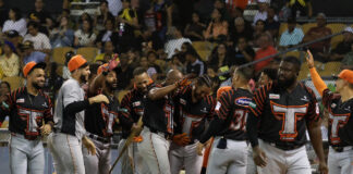 Toros castigan a las Águilas con tres jonrones