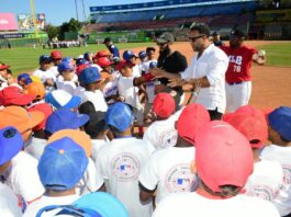 FEDOM y MLB finalizan en la capital programa de clínicas infantiles