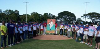 Puerto Plata rinde tributo a figuras del béisbol en clínica infantil