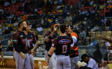 Toros vapulean a las Águilas y extienden racha en el Round Robin