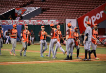 Toros se imponen y aprietan la lucha por clasificar a la Final