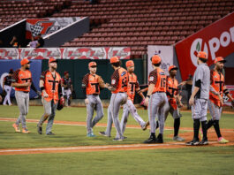 Toros se imponen y aprietan la lucha por clasificar a la Final