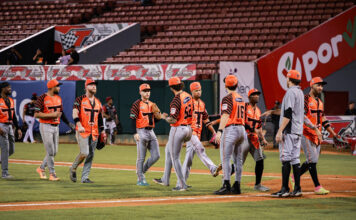 Toros se imponen y aprietan la lucha por clasificar a la Final