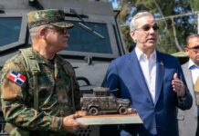 Luis Abinader entrega equipos militares y vehículos blindados para fortalecer la seguridad nacional