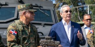 Luis Abinader entrega equipos militares y vehículos blindados para fortalecer la seguridad nacional