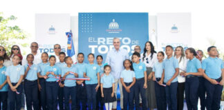 Presidente Abinader entrega modernos techados en Santiago Rodríguez