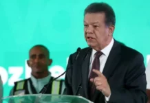 Leonel Fernández comparte video creado con IA resaltando la educación y los valores