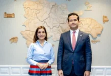 Omar Fernandez recibe en su despacho la visita de la Embajadora de EE.UU. en el país