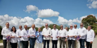 Luis Abinader inaugura muro de gaviones para prevenir inundaciones en Villa Riva