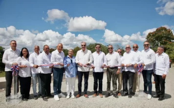 Luis Abinader inaugura muro de gaviones para prevenir inundaciones en Villa Riva