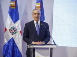 Luis Abinader convoca a representantes comerciales para tratar la estabilización de precios ante crisis internacional