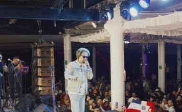 Amarfis celebra 26 años de carrera con concierto a casa llena en México