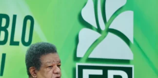 Leonel Fernández tilda de “excusas” las explicaciones de Abinader ante crisis del petróleo