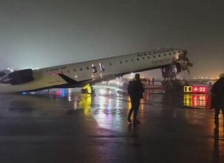 Un avión chocó con un camión de bomberos en el aeropuerto LaGuardia