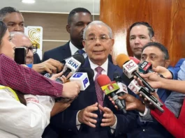 Danilo Medina critica al Gobierno por falta de medidas ante la crisis económica