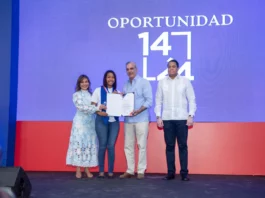 Luis Abinader encabeza graduación de más de 4,000 jóvenes en Oportunidad 14-24