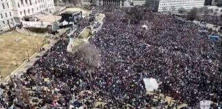 Miles de protestas se multiplican en todo EEUU contra el autoritarismo de Trump y su guerra en Irán