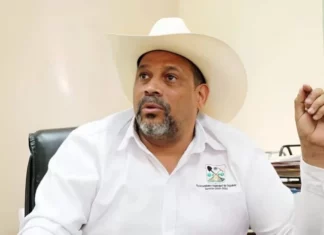 Denuncian al alcalde de Dajabón por supuesta violencia de género