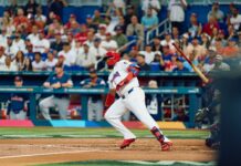 RD propina nocaut a Holanda y vuela alto en el Clásico