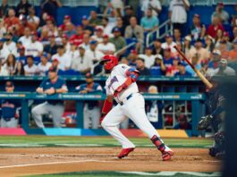 RD propina nocaut a Holanda y vuela alto en el Clásico