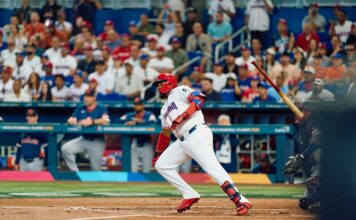 RD propina nocaut a Holanda y vuela alto en el Clásico