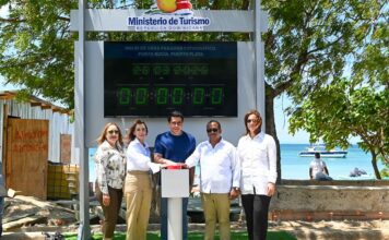 Ministro Collado deja iniciada obra en la playa de Punta Rucia, Puerto Plata