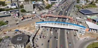 Cerrarán esta noche el kilómetro 9 de la autopista Duarte por el desmontaje del antiguo puente peatonal