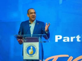 Deligne Ascención resalta fortalezas de RD frente a incertidumbres globales