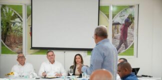 Ministro de Agricultura analiza impacto de la mecanización con productores de la Línea Noroeste