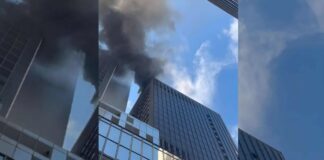 Se registra intenso incendio en un rascacielos de Midtown Manhattan