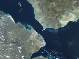 Irán mantiene cierre Ormuz y Trump amenaza