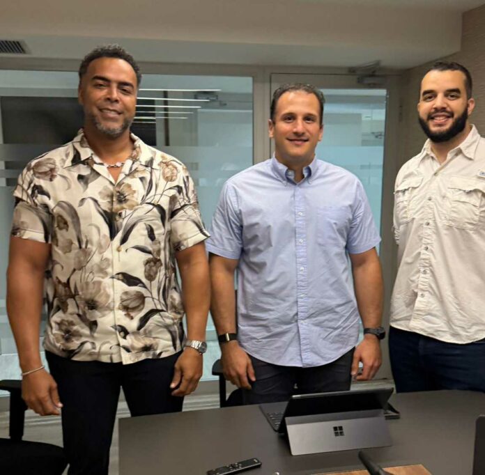 Alfredo Acebal, Nelson Cruz y Jaylon Pimentel
