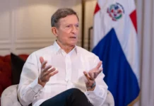 Gobierno centraliza ingresos consulares y profundiza reforma del servicio exterior