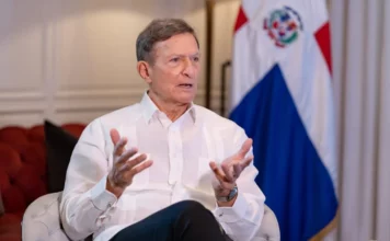 Gobierno centraliza ingresos consulares y profundiza reforma del servicio exterior