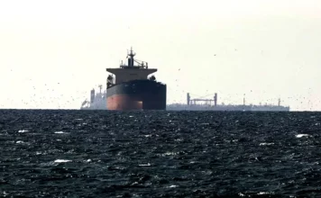 Irán abre el estrecho de Ormuz