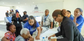 Supérate entrega Bono Emergencia a familias afectadas por lluvias en María Trinidad Sánchez