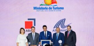 Asociación de Bancos reconoce labor del Ministro de Turismo