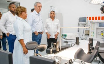 Luis Abinader inaugura el hospital en La Victoria con inversión de más de RD$75 millones de pesos