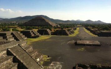 Tiroteo en pirámides de Teotihuacán en México deja turista canadiense muerta y seis heridos