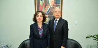 Embajadora de España visita al expresidente Danilo Medina