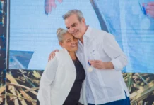 Presidente Luis Abinader inicia entrega del Bono Madre 2026