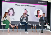BHD expone su oferta para mujeres mayores en congreso
