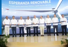 Luis Abinader entrega central Esperanza Renovable