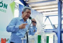 Leonel denuncia intimidación y chantaje del gobierno contra ciudadanos para impedir asistencia a acto de Fuerza del Pueblo en Samaná