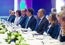 DGA y exportadores elevan competitividad del comercio exterior