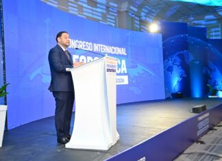 Manuel Cruz presenta centro de pensamiento en apertura de congreso sobre geopolítica